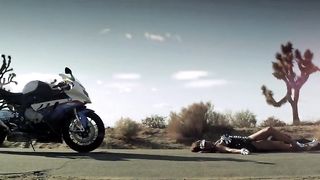 Black Eyed Peas - Imma Be Rocking That Body